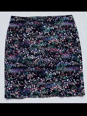 Talbots Petite Black Abstact Floral Print Women's Short Skirt Sz 10P Stretch